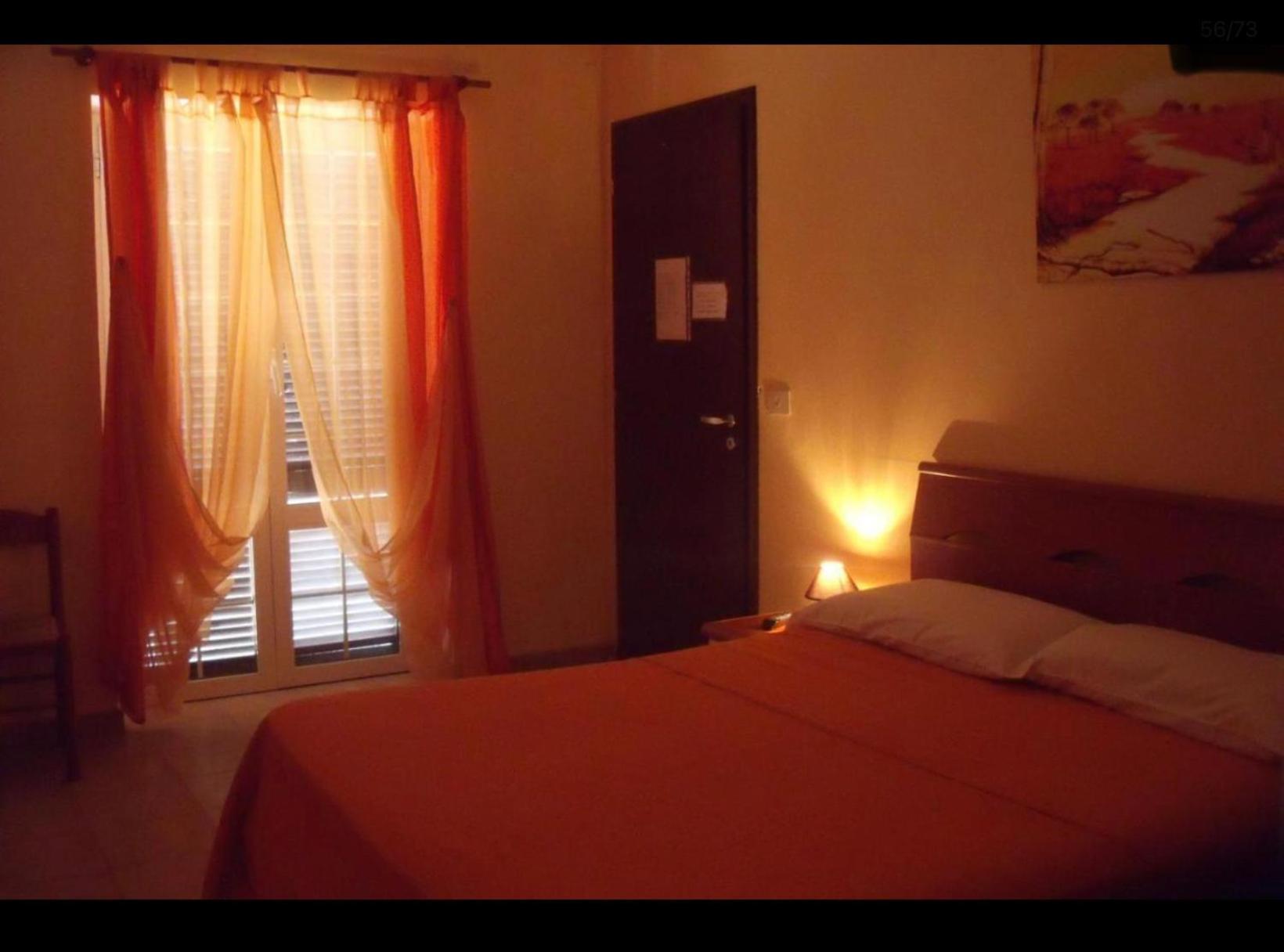 Bed and Breakfast Giorgia Airport 2 Фьюмичино Экстерьер фото